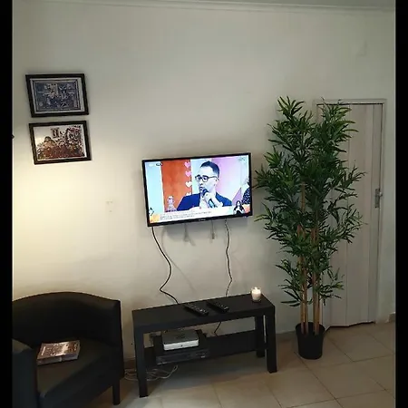 Home4u - Mouraria Typical Neighborhood Apartman